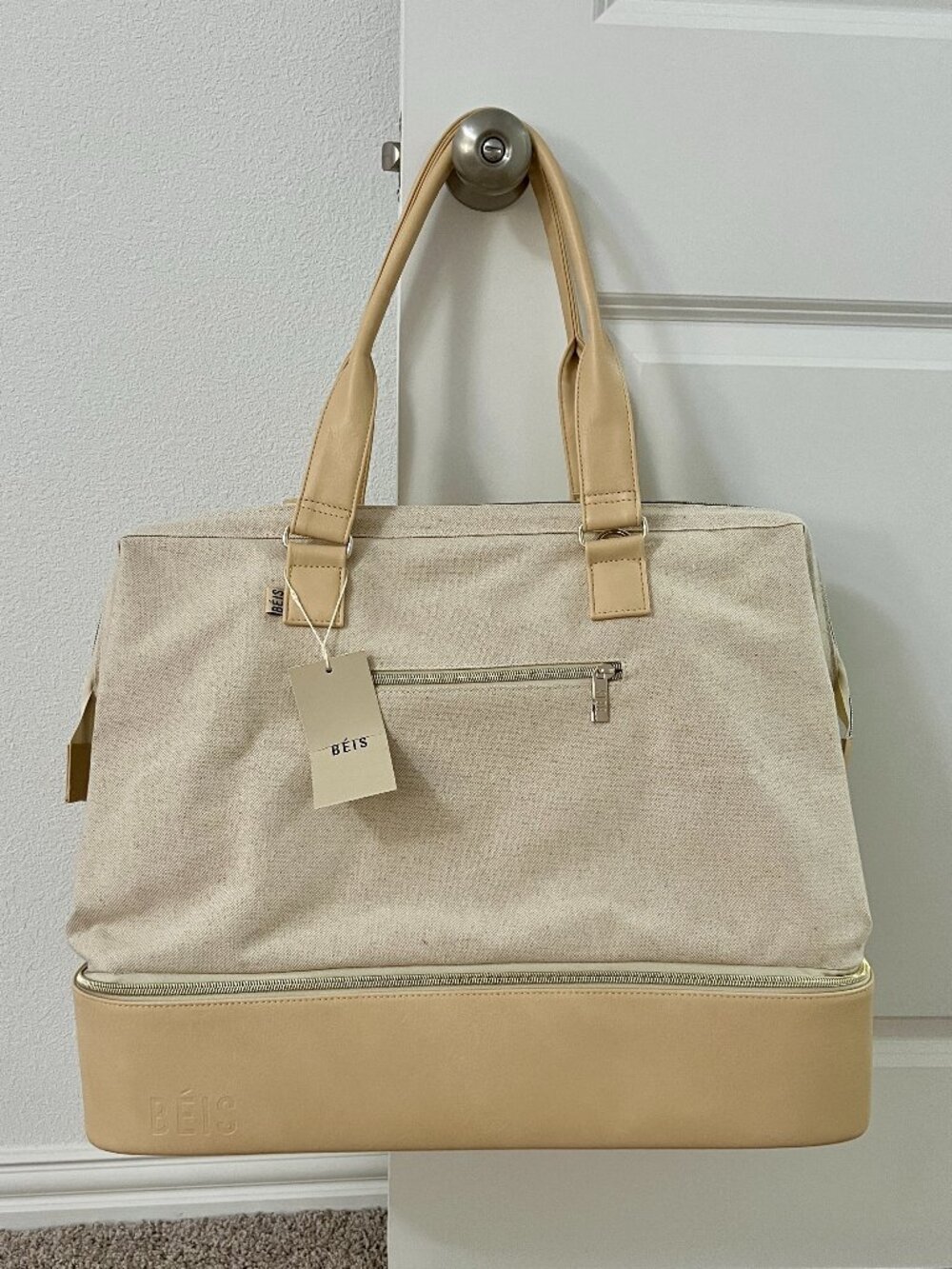 BEIS Weekender Travel Bag in Beige, NEW - Picture 3 of 5